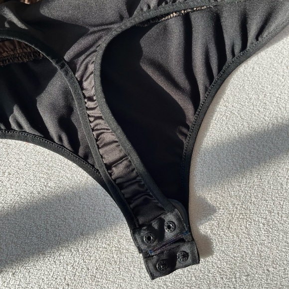 NWT Good American Wrap-effect Sepia Leopard-Print Satin Bodysuit 0 - Picture 13 of 15